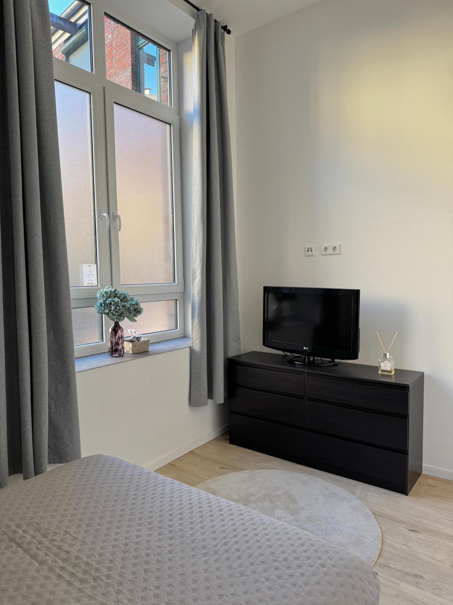 Heaven Homes - Doppelzimmer Mit Eigenem Bad Düsseldorf Zewnętrze zdjęcie