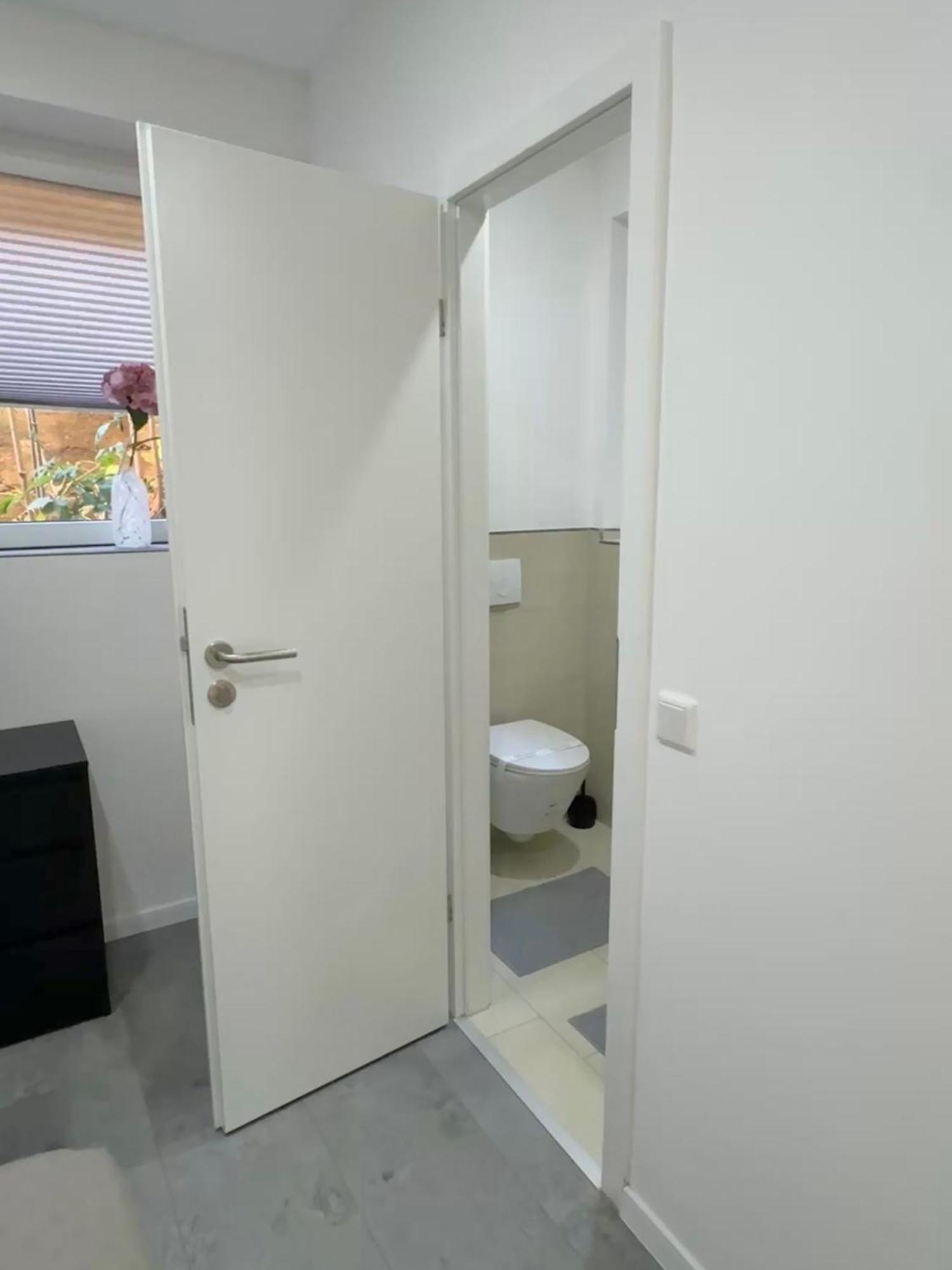 Heaven Homes - Doppelzimmer Mit Eigenem Bad Düsseldorf Zewnętrze zdjęcie